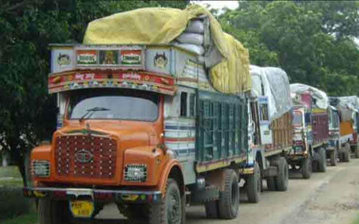 শ্রমিকদের দু’পক্ষের সংঘর্ষ, ভোমরা স্থলবন্দরের সব কার্যক্রম বন্ধ