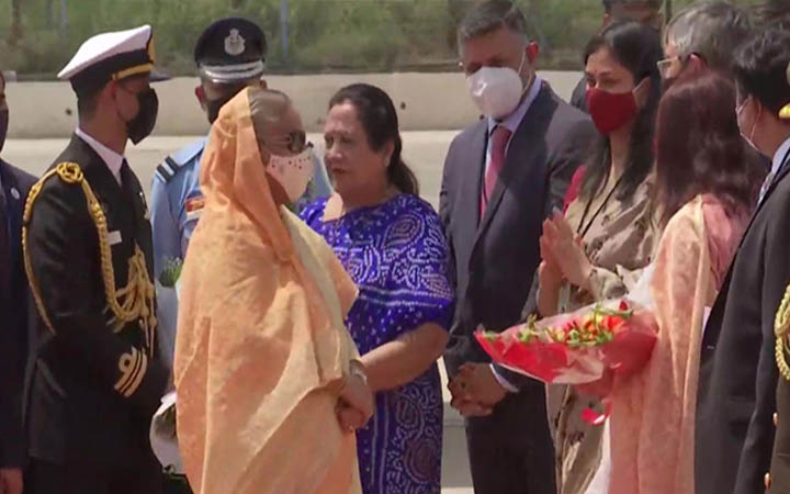নয়াদিল্লি পৌঁছেছেন প্রধানমন্ত্রী