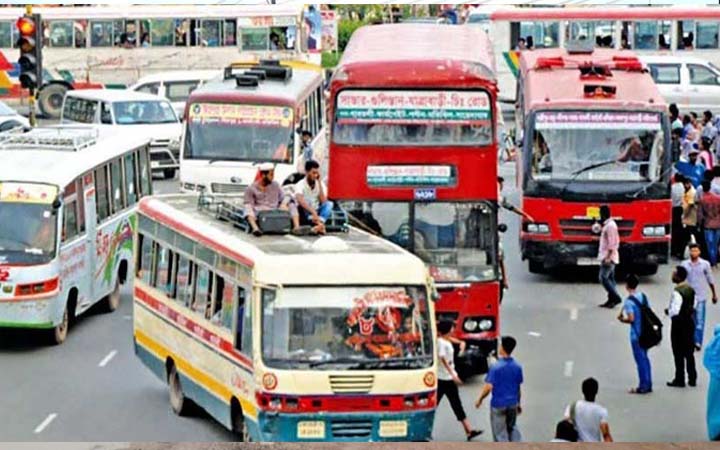 ‘ঢাকায় বাসে প্রতিদিন ১৮২ কোটি টাকা অতিরিক্ত ভাড়া আদায়’