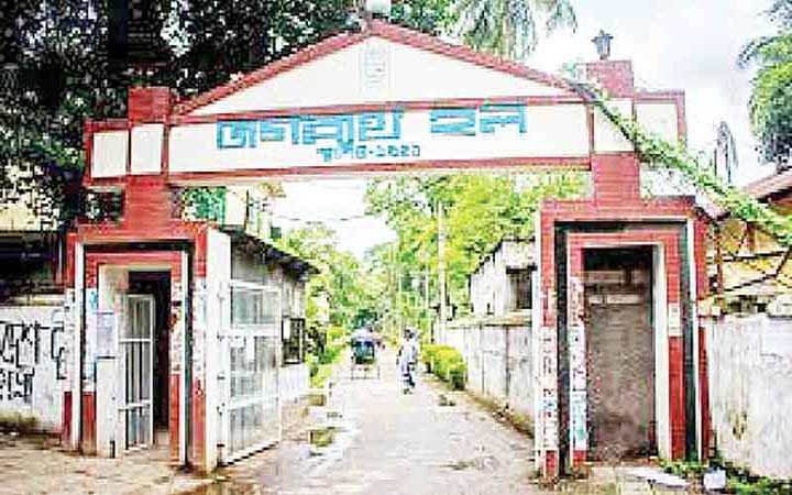 জগন্নাথ হল থেকে ঢাবি শিক্ষার্থীর লাশ উদ্ধার