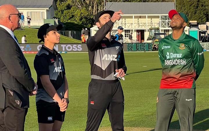 টসে হেরে ব্যাটিংয়ে বাংলাদেশ