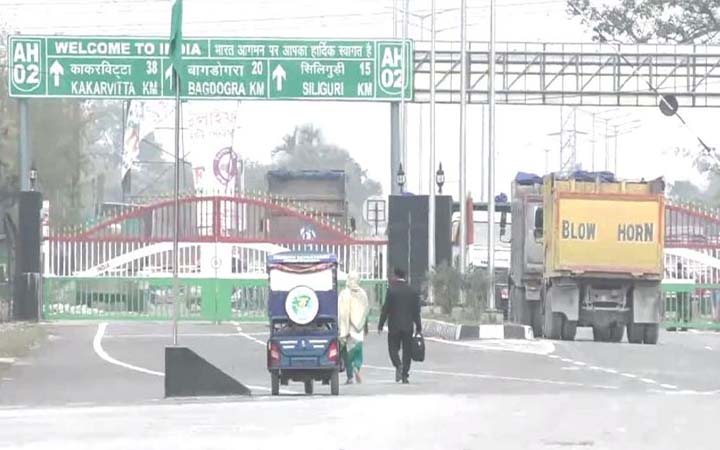 বাংলাবান্ধা স্থলবন্দরে আমদানি-রপ্তানি শুরু