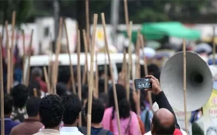 তুচ্ছ ঘটনাকে কেন্দ্র করে কেন বড় সহিংস ঘটনা ঘটে?
