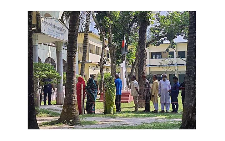 জেলা পরিষদ নির্বাচনে ভোট গ্রহণ সম্পন্ন : গণনা চলছে