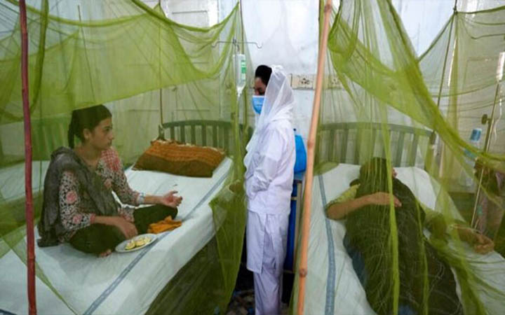 পাকিস্তানে বন্যায় ক্ষতিগ্রস্ত মানুষের জন্য সংক্রামক রোগ হুমকি হয়ে দাঁড়িয়েছে