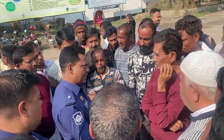 কুষ্টিয়ায় বিএনপি’র গণমিছিলে পুলিশের বাধা