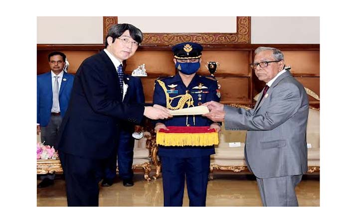 রাষ্ট্রপতির কাছে বাংলাদেশে নবনিযুক্ত জাপানের রাষ্ট্রদূতের পরিচয়পত্র পেশ