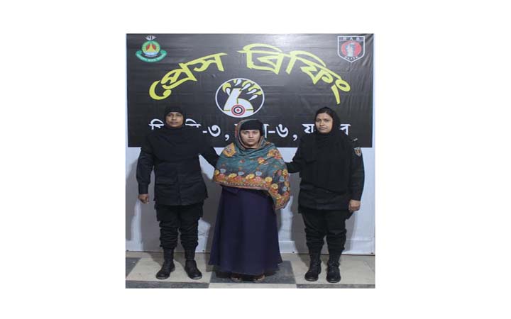 যশোরে আসলাম  হত্যা মামলার মূল আসামী স্ত্রী উম্মে হাবিবা গ্রেফতার