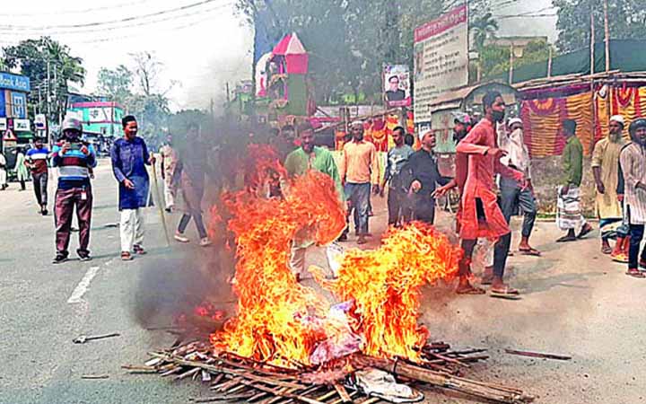পঞ্চগড়ে পুলিশ-মুসল্লি সংঘর্ষে ২ জন নিহত