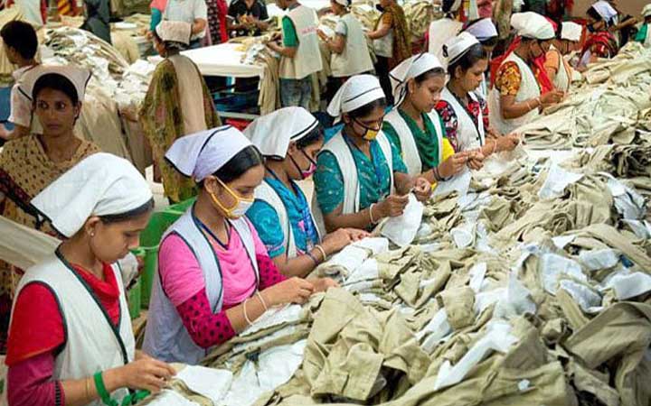 যুক্তরাষ্ট্রে বাংলাদেশের পোশাক রপ্তানি বেড়েছে প্রায় ১৪ শতাংশ