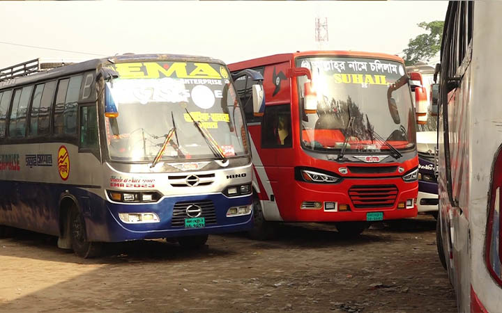 ৪ দিন পর কুষ্টিয়ায় বাস ধর্মঘট প্রত্যাহার