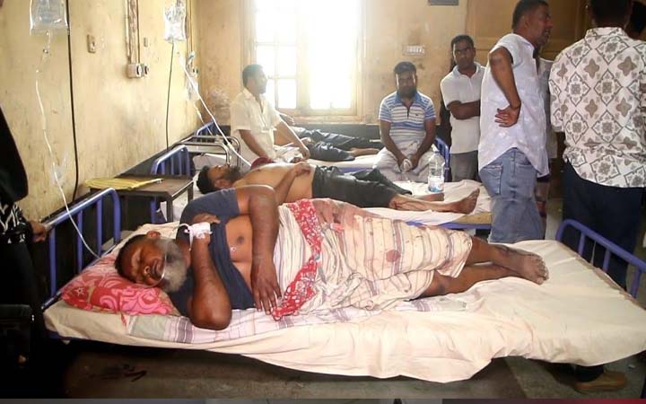 পাবনায় আ’লীগের দু’গ্রুপের সংঘর্ষে ৬ গুলিবিদ্ধসহ ১২ জন আহত