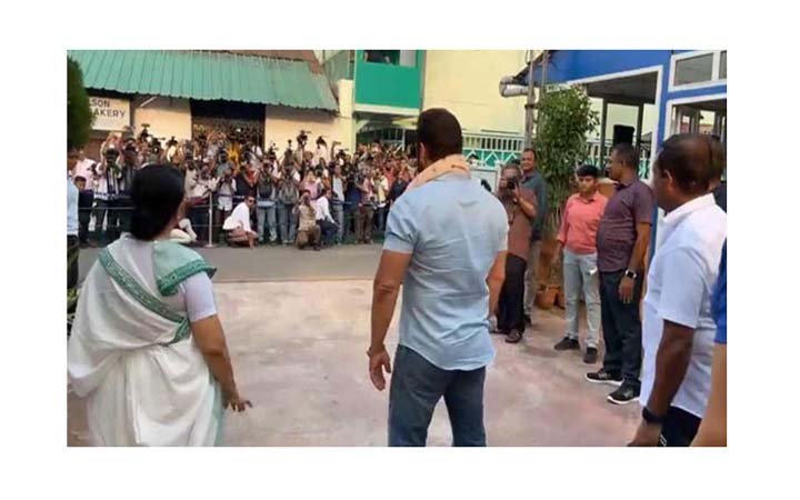 মমতার বাড়িতে সালমান খান কিন্তু কেন?