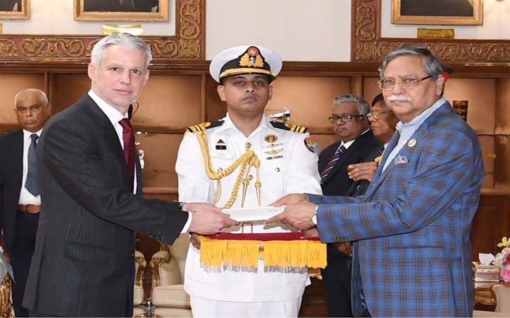 রোহিঙ্গা প্রত্যাবাসনে মিয়ানমারের উপর চাপ অব্যাহত রাখতে সুইজারল্যান্ডের প্রতি রাষ্ট্রপতির আহ্বান