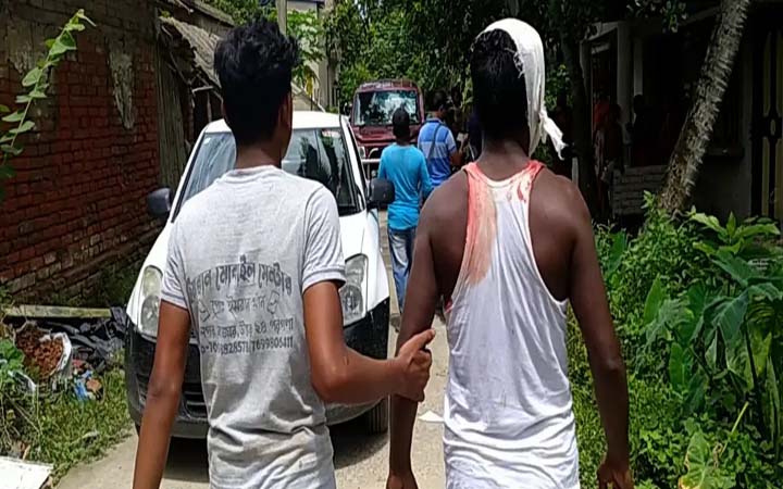 বিরোধী জোটে পাশাপাশি, লড়াইয়ের বার্তা পশ্চিমবঙ্গে