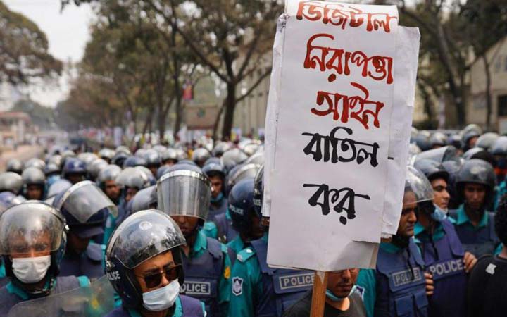 ডিএসএ পরিবর্তন করে সাইবার নিরাপত্তা আইনে যা থাকবে