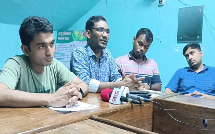 ছাত্রলীগ সম্পাদককে নিয়ে কর্মকর্তা সমিতির সভাপতির বক্তব্য মানহানিকর : ইবি ছাত্রলীগ