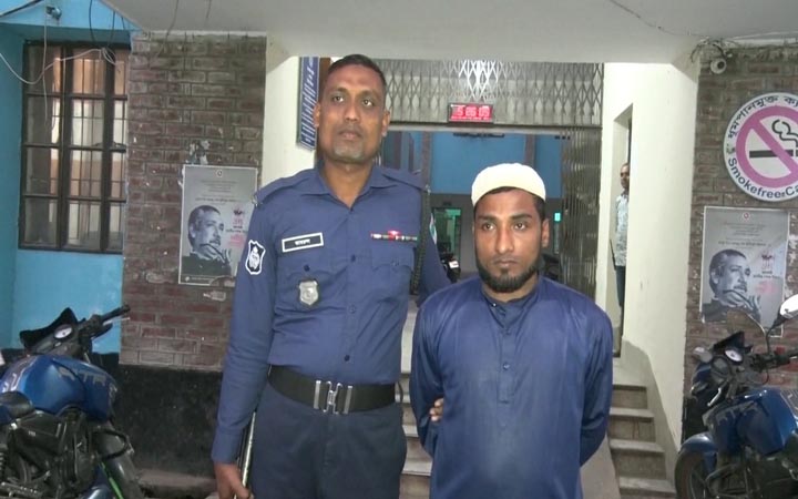 কুষ্টিয়ায় পাসপোর্ট করতে এসে রোহিঙ্গা  আটক
