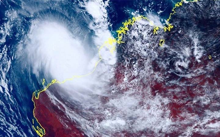 আর্জেন্টিনায় ঝড়ে ক্লাবের ছাদ ধসে ১৩ জনের মৃত্যু