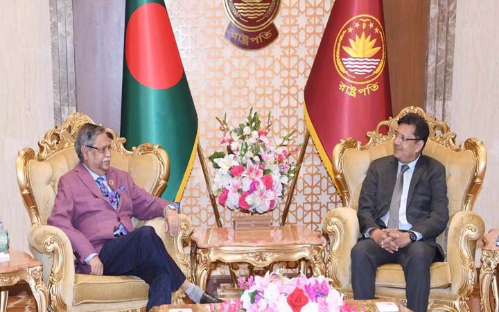 রাষ্ট্রপতির সঙ্গে সৌজন্য সাক্ষাৎ ইন্দোনেশিয়ায় নিযুক্ত রাষ্ট্রদূত তারিকুলের