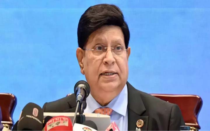 এই বড়দিনে ফিলিস্তিনি খ্রিস্টানদের সাথে সংহতি প্রকাশ করছি : মোমেন