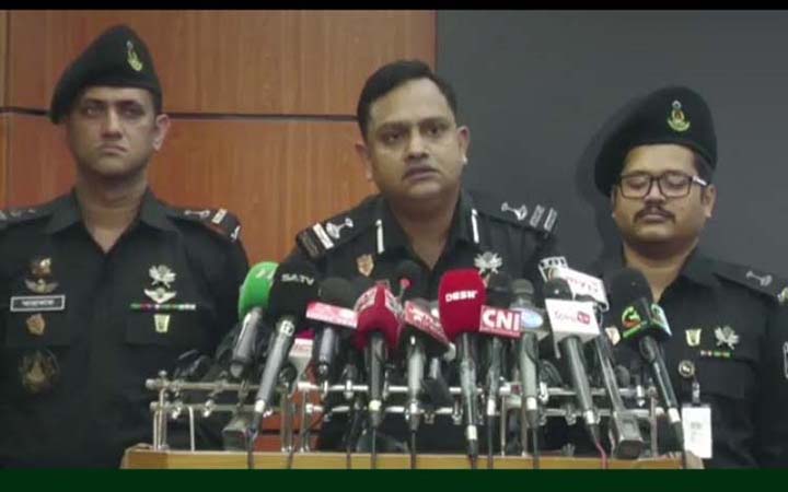 নির্বাচনী নাশকতার ঘটনায় জনপ্রতিনিধিসহ অর্ধশতাধিক ব্যক্তি গ্রেফতার : র‌্যাব