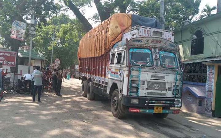 হিলি স্থলবন্দরে আমদানি-রফতানি শুরু
