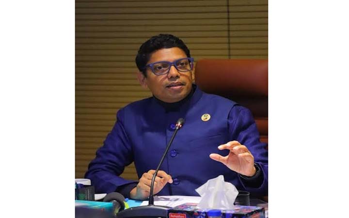 নিবন্ধনবিহীন সকল মোবাইল ফোন বন্ধ করতে জুনাইদ আহমেদ পলকের নির্দেশ