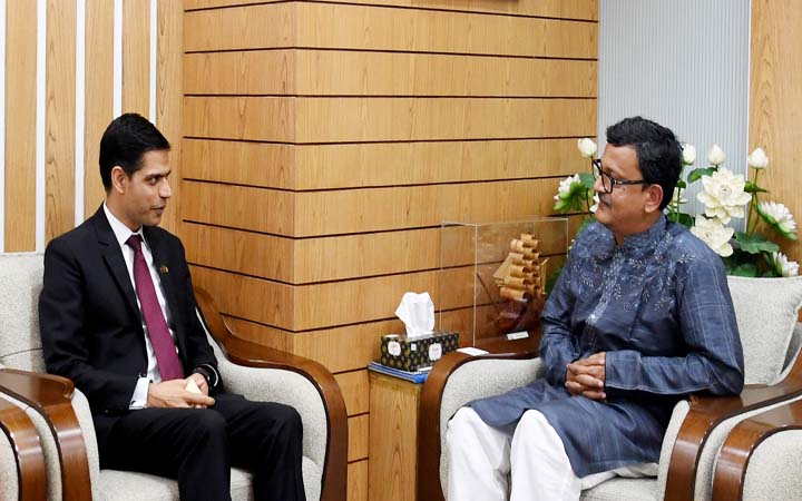 বাংলাদেশের বন্দর ব্যবহারে আগ্রহী  নেপাল : নৌপরিবহন প্রতিমন্ত্রী