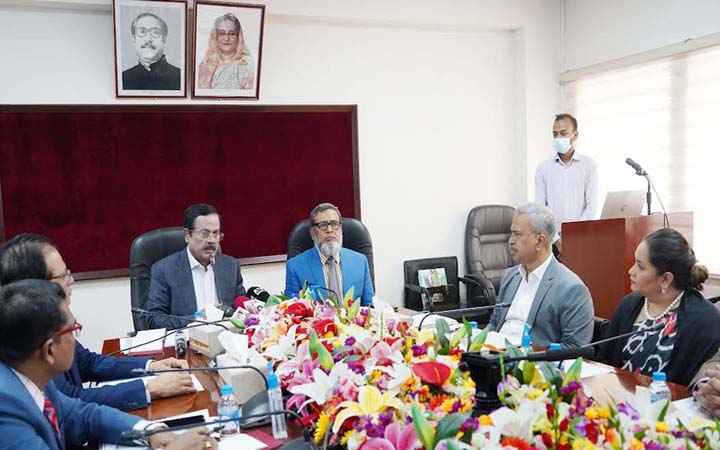 কেউ কেউ ষড়যন্ত্রের অংশ হিসেবে গার্মেন্টস শিল্পকে ব্যবহার করতে চায় : নানক