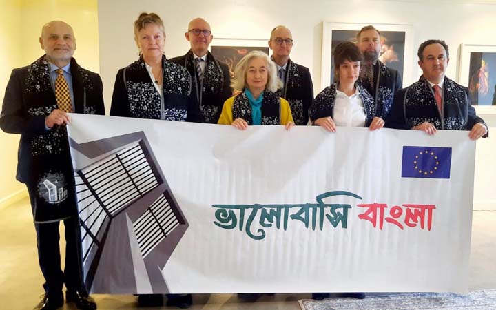 ভাষা শহীদদের প্রতি ইইউ সদস্য দেশগুলোর দূতাবাসের শ্রদ্ধা