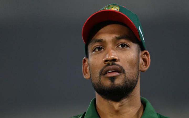 ২৪ ঘণ্টার পর্যবেক্ষণে রয়েছেন শান্ত