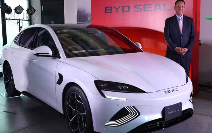 টেসলাকে পেছনে ফেলে ইভি বাজারে শীর্ষে চীনের বিওয়াইডি