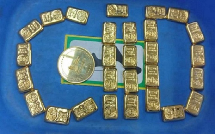 শাহজালালে সাড়ে ৩ কেজি সোনাসহ যাত্রী আটক