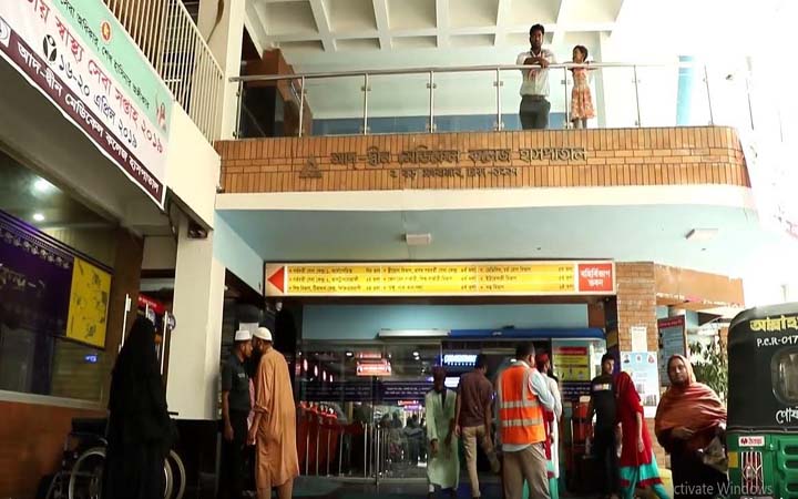 আদ্-দ্বীন হাসপাতালে করোনা আক্রান্তদের ফ্রি চিকিৎসা