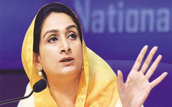 নতুন কৃষিবিলের বিরোধিতায় মোদি মন্ত্রিসভা থেকে পদত্যাগ হরসিমরতির