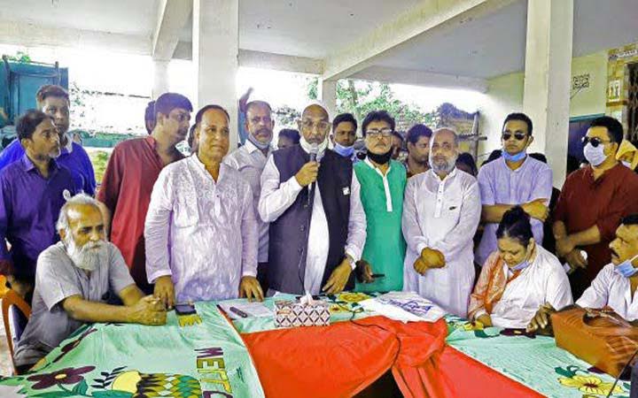 ‘আমি সেই ব্যক্তি যখন-তখন আমাকে পাশে পাবেন’