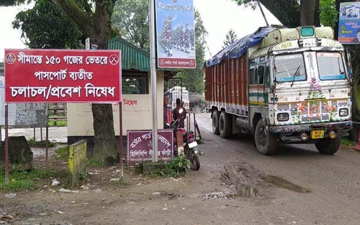 দেশে ঢুকতে শুরু করেছে ভারতীয় পেঁয়াজ