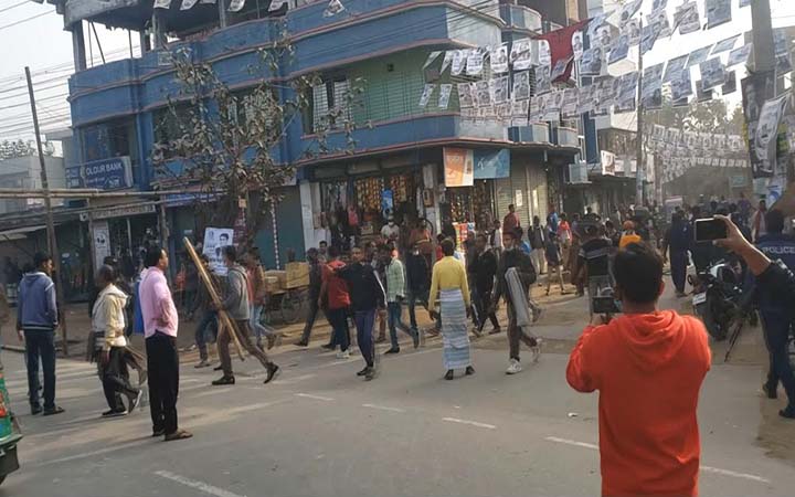 পাবনায় দুই কাউন্সিলর প্রার্থীর সমর্থকদের সংঘর্ষে ৫ জন আহত