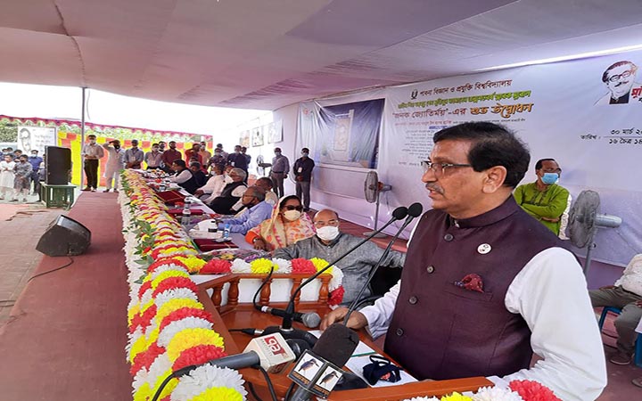 হেফাজতের কাঁধে ভর করে বিএনপি জামায়াত দেশকে অস্থিতিশীল করার ষড়যন্ত্র করছে: হানিফ