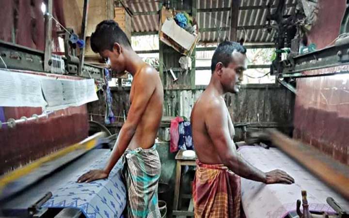 তাঁতিদের নামে আমদানি করা শুল্কমুক্ত কাঁচামাল বিক্রি হচ্ছে কালোবাজারে