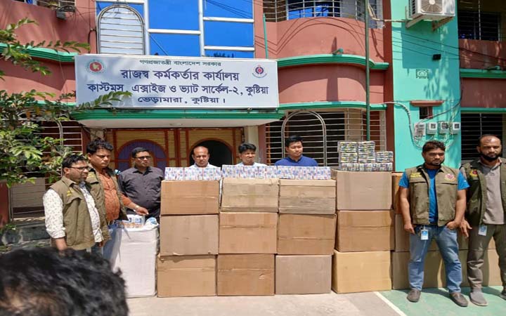 কুষ্টিয়ায় নকল ব্যান্ডরোলযুক্ত বিড়ি আটক