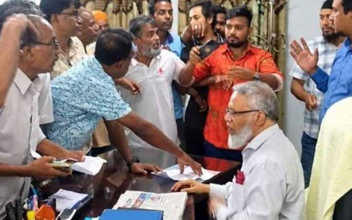 রামেবি উপাচার্যকে পদত্যাগ করানোর অভিযোগে বিএনপি নেতা গ্রেপ্তার