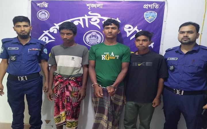ছাগলনাইয়ায় প্রতিবন্ধী নারীকে দলবদ্ধ ধর্ষণের অভিযোগ, গ্রেফতার ৩
