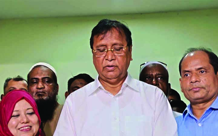 হাজারীবাগে আধুনিক পশু জবাইখানার উদ্বোধন করলেন ডিএসসিসি