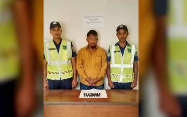 কুমিল্লায় অভিনব কায়দায় ইয়াবা পাচারের সময় ১,২০০ পিস ইয়াবা উদ্ধার