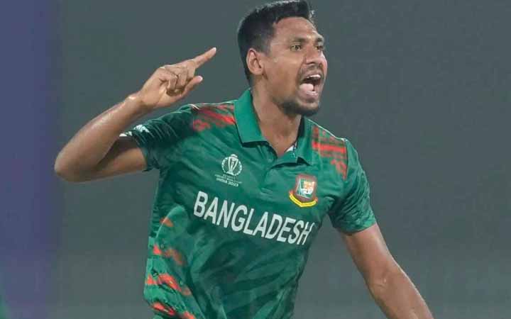 শূন্য রানে ৩ উইকেট হারিয়ে অস্ট্রেলিয়া বিপাকে