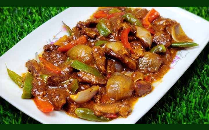 বাড়িতেই তৈরি করুন মজাদার বিফ চিলি
