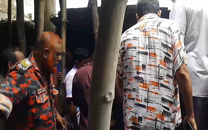 বেতাগীতে সেপটি ট্যাঙ্কে আটকে ১ শ্রমিকের মৃত্যু, অসুস্থ ১