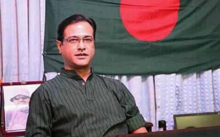 দেশটাকে খোকলা করে লুটেরা গোষ্ঠী লুটেই যাচ্ছে: আসিফ আকবর